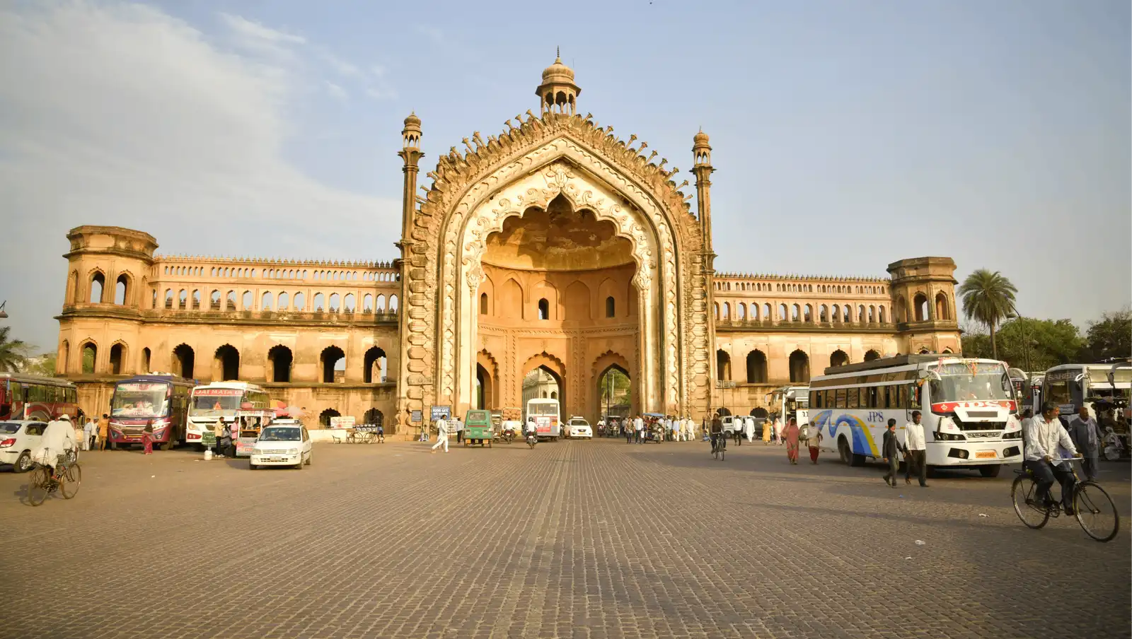Rumi darwaza