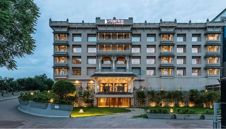 Clarks Inn Suites Raipur — main image