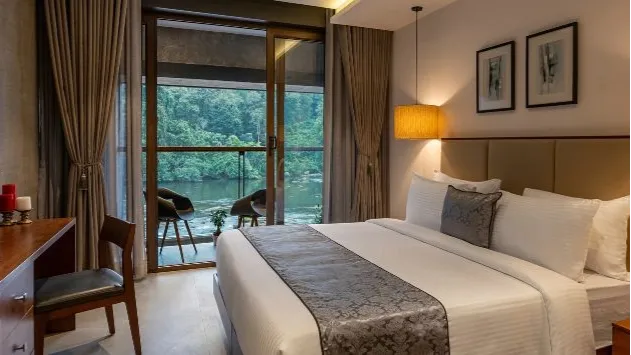 Indulge Room With Balcony