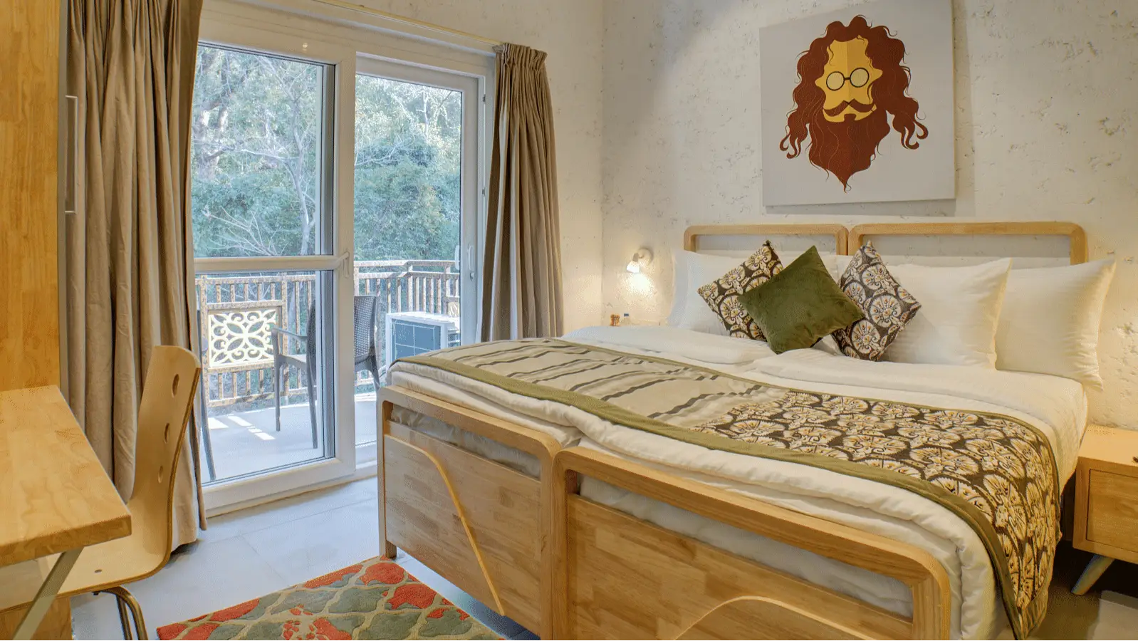 Deluxe Room Facing Forest