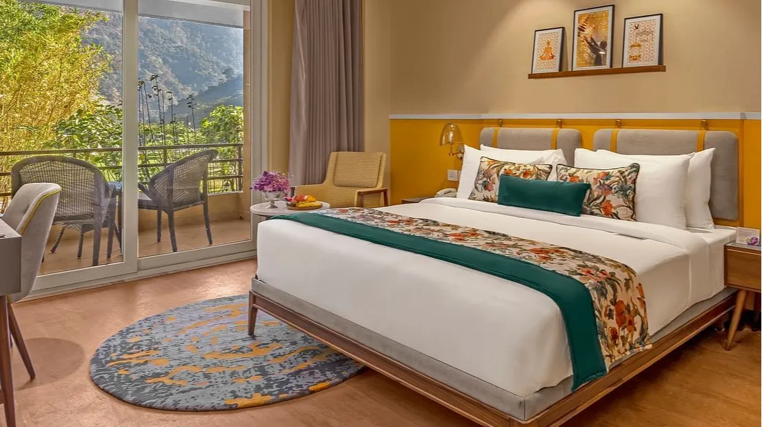 Two Bedroom Royal Apartment (Garden/Hill Facing)