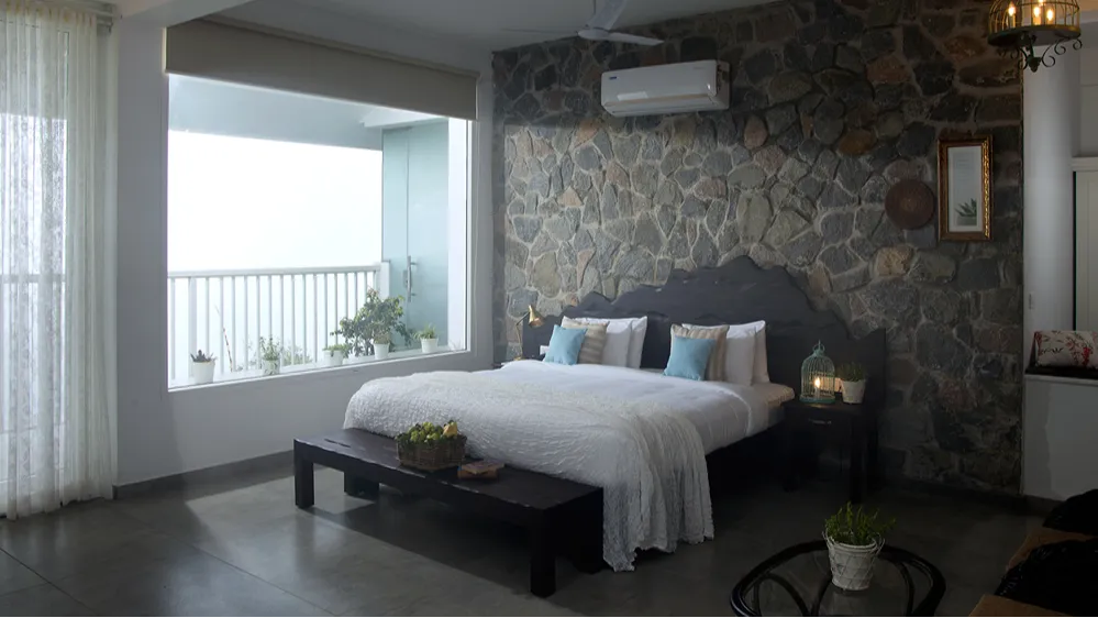 The Cavern (Super Deluxe)