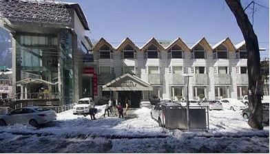 event-venue-Piccadily Manali