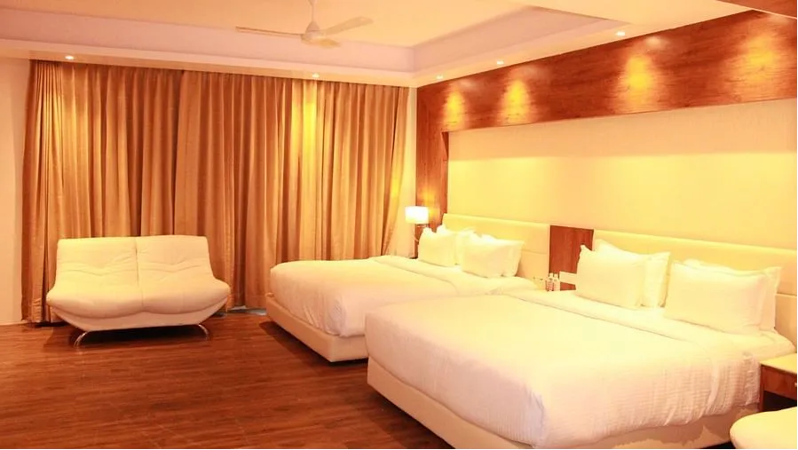 Studio Room with Two King Beds