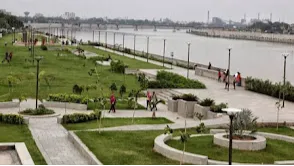 Sabarmati Riverfront, Nehru Bridge