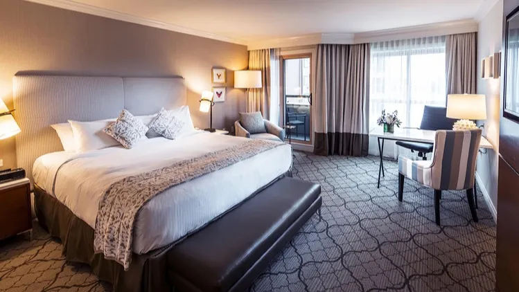 Signature Victoria Room