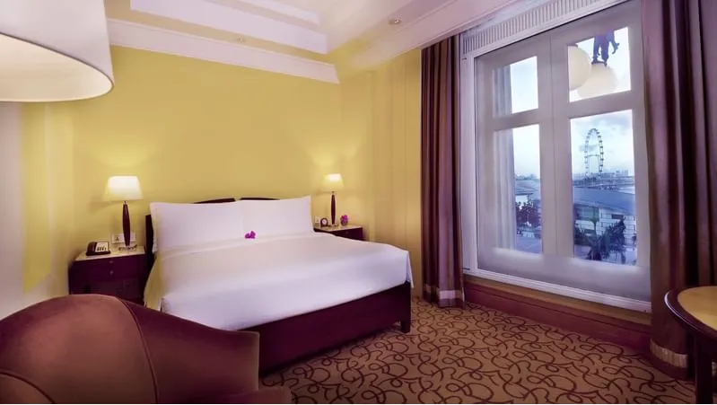 STRAITS CLUB MARINA BAY VIEW ROOM