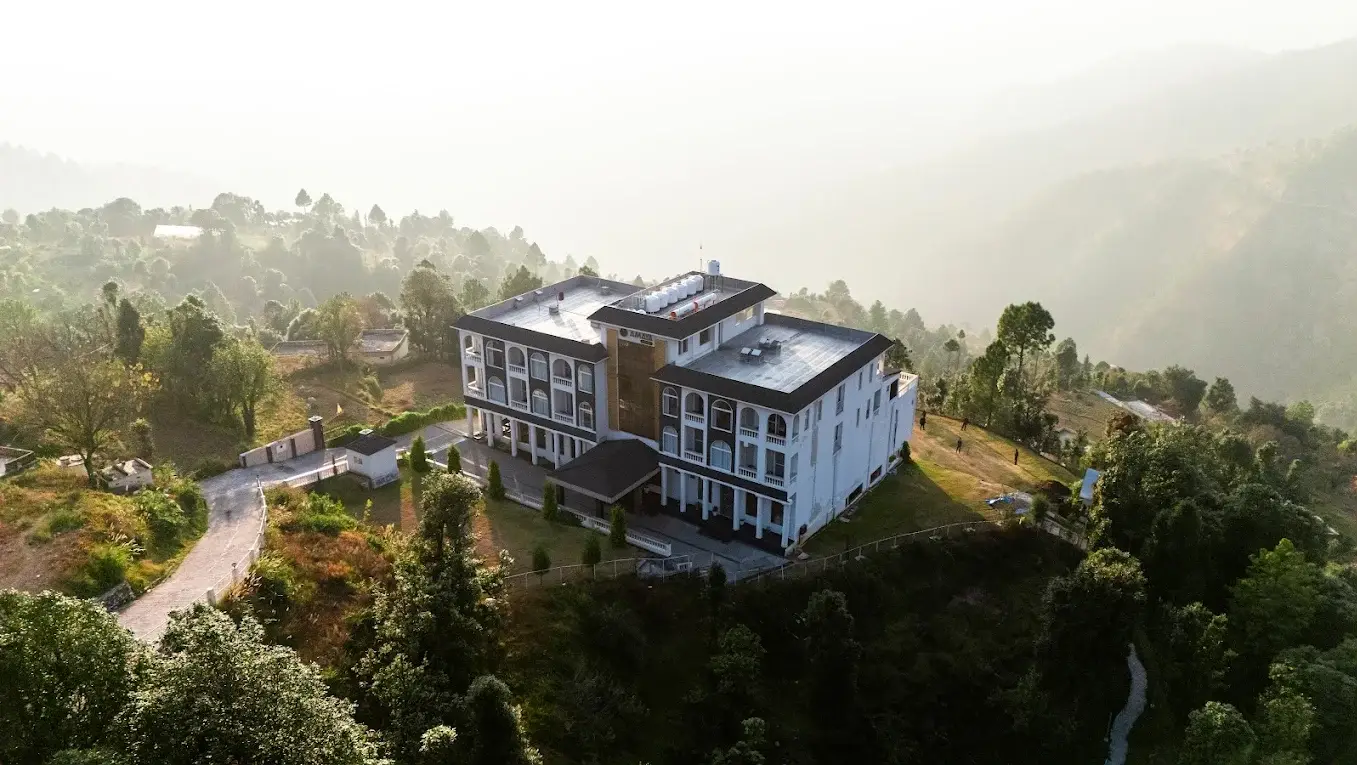 event-venue-Amaya Resort Kanatal