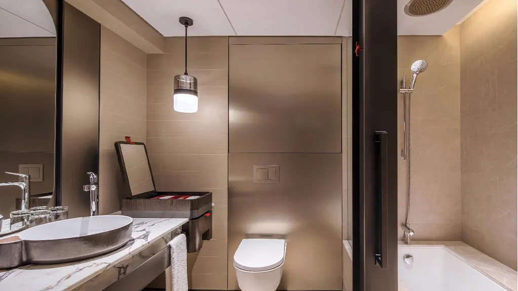 Swiss Marina Bay View Room