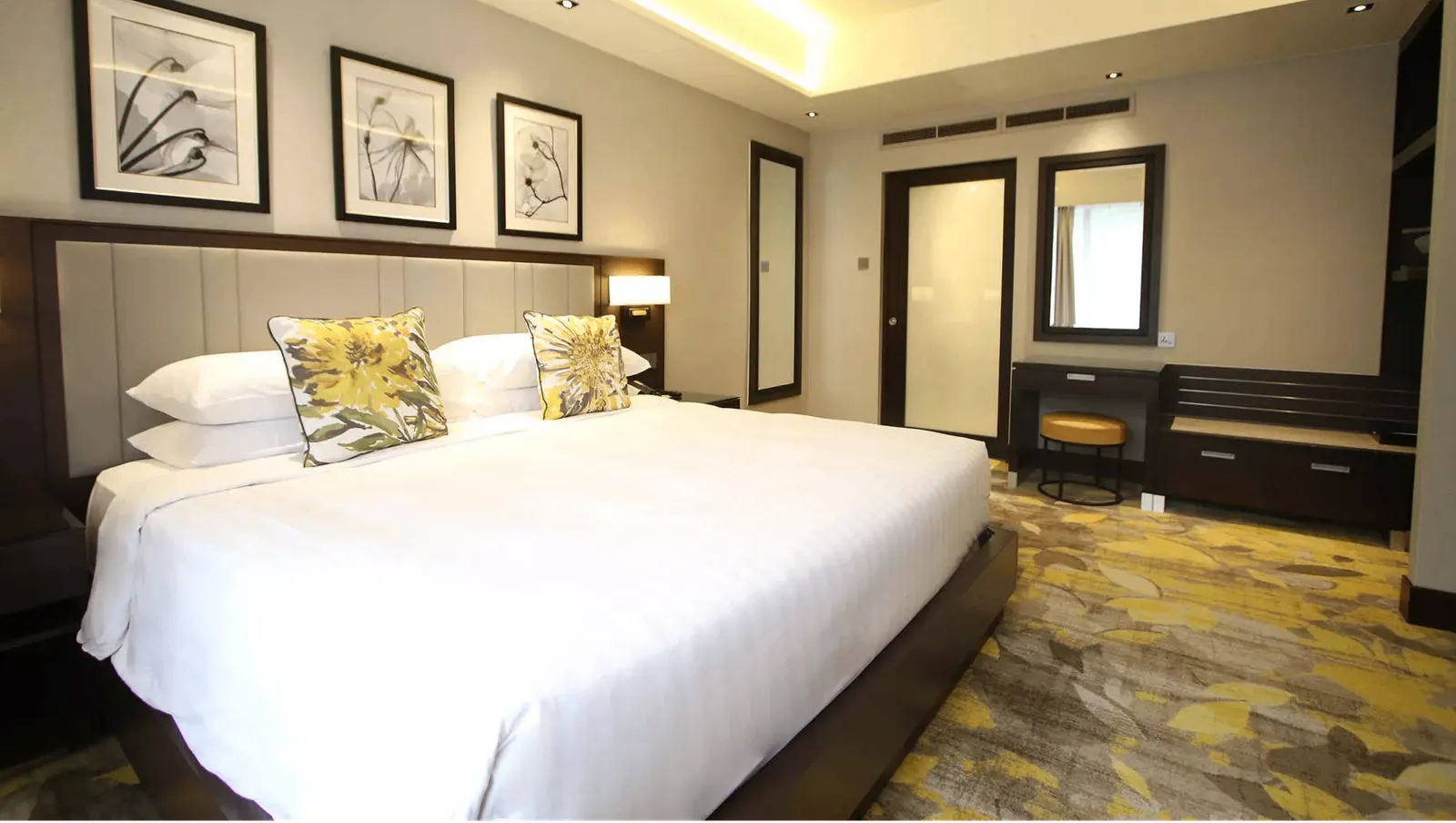 Club Executive Suite