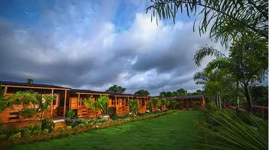 Luxurious Wooden Executive Cottage