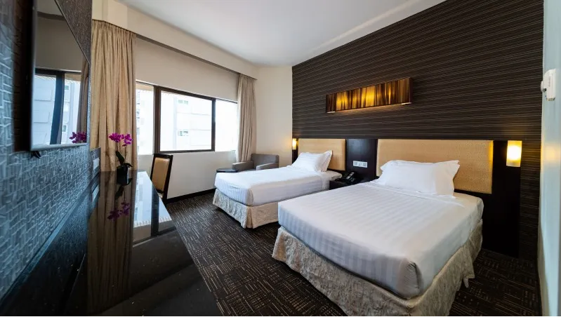 QUEENS CONNECTING ROOM