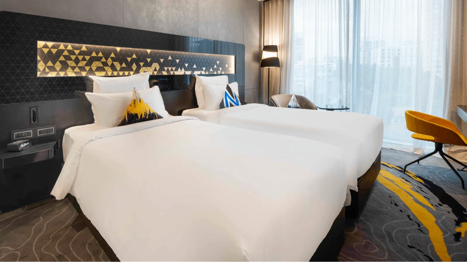 Deluxe Room with 2 single beds