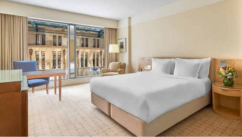 TOWER SUPERIOR KING ROOM