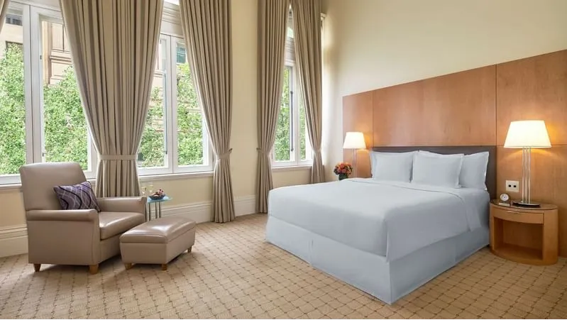 HERITAGE SUPERIOR KING ROOM