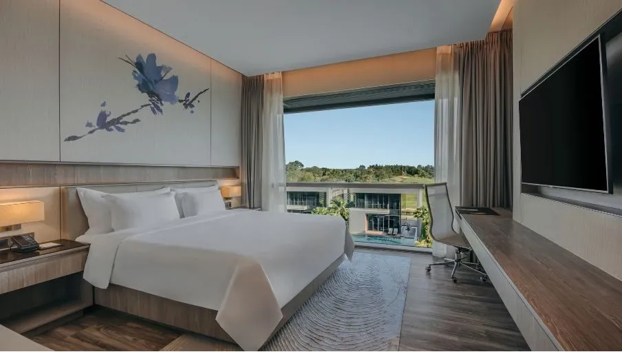  Deluxe Laguna Pool View