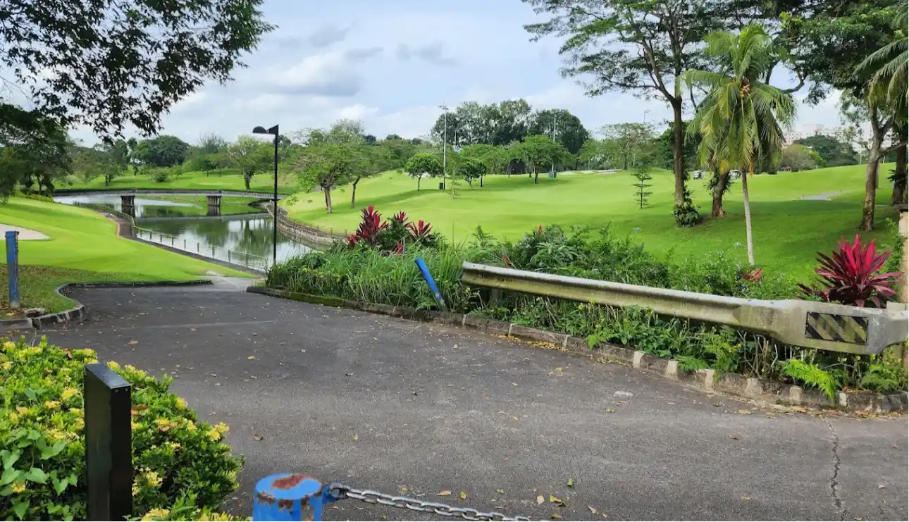 Warren Golf And Country Club — main image