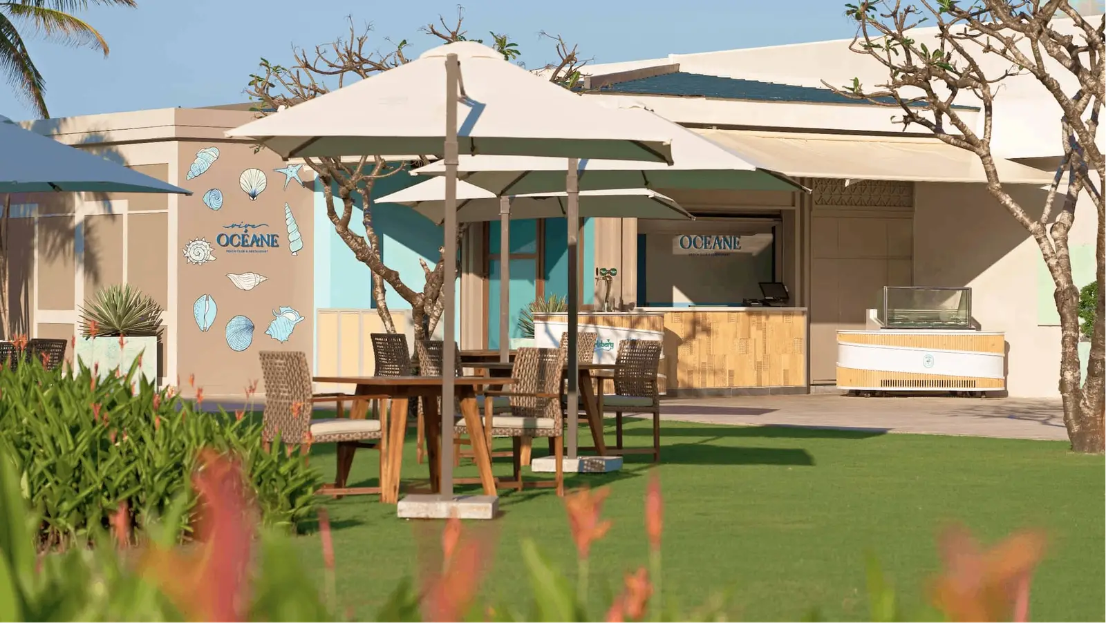 Vive Océane by the Pool