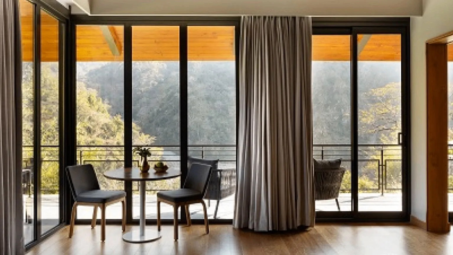 GANGOTRI VILLA KING BED