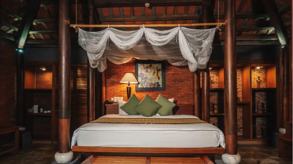  Traditional Vietnamese Pool House