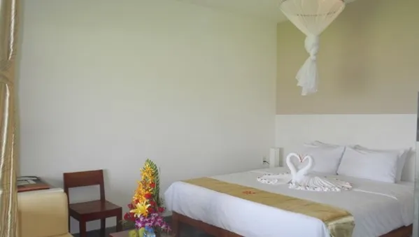 Double Riverview Bungalow