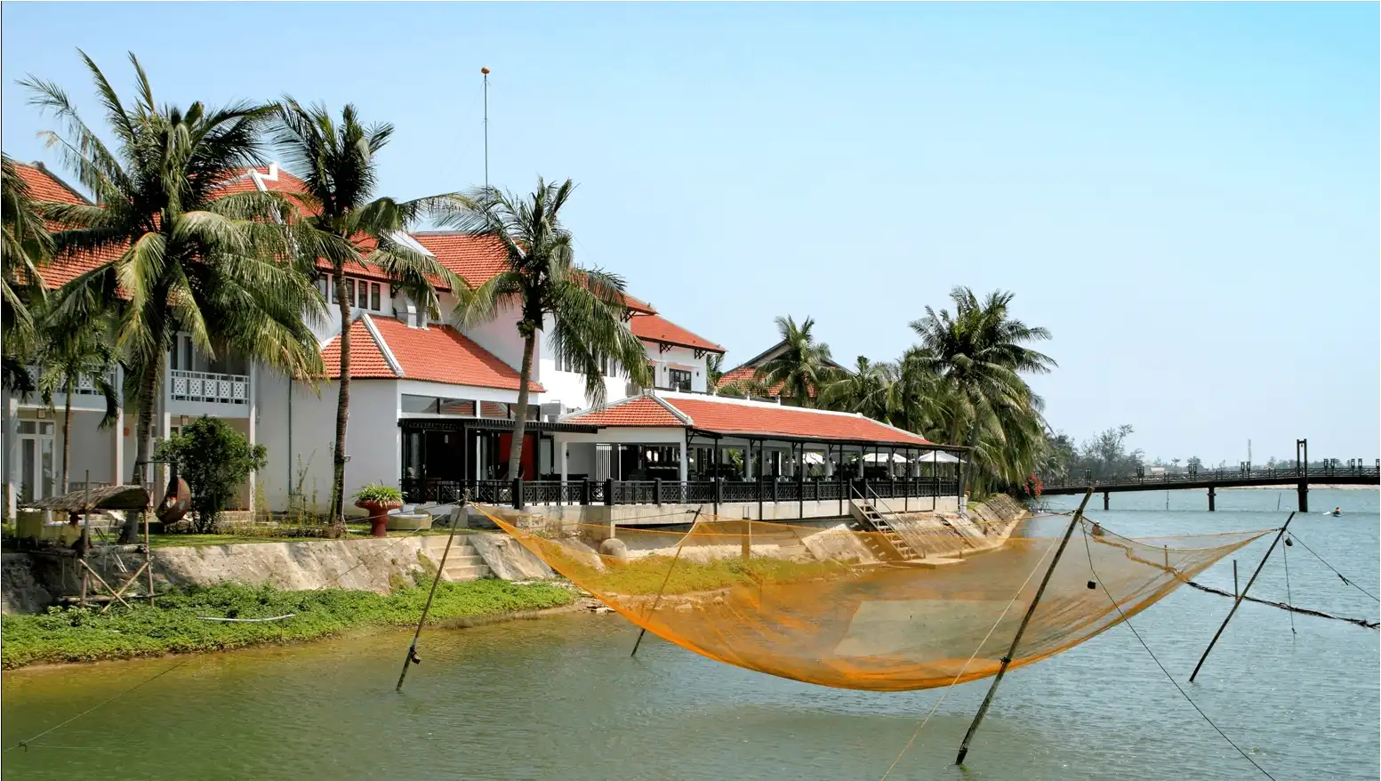 River Breeze Restaurant