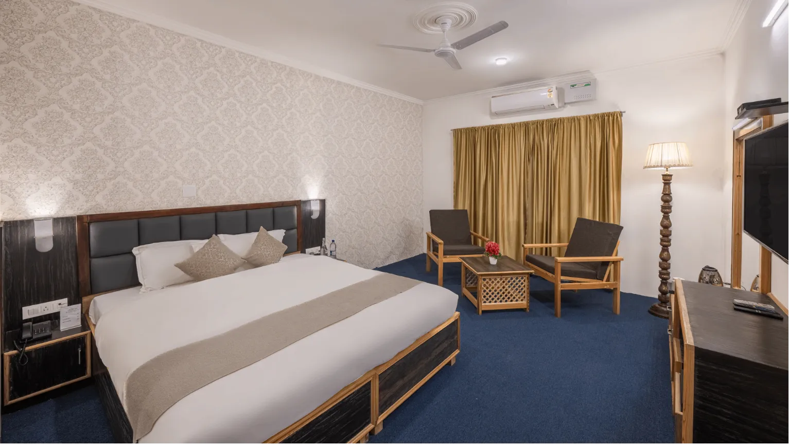 Deluxe Room w/ Garden View