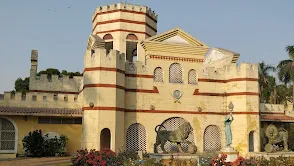 Auto World Vintage Car Museum