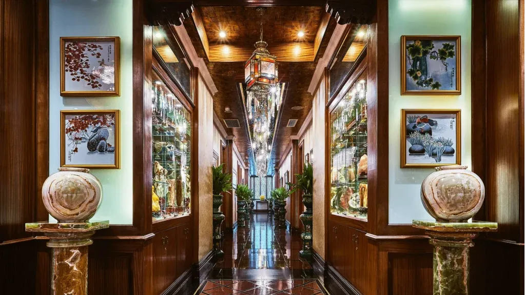 Ngan Dinh Chinese Restaurant