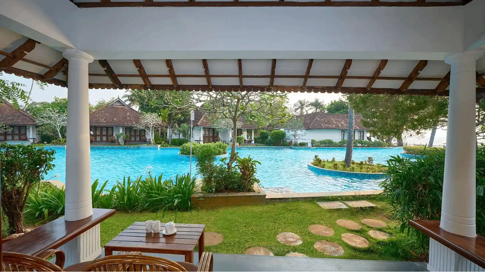 Poolside Villas with Plunge Pool