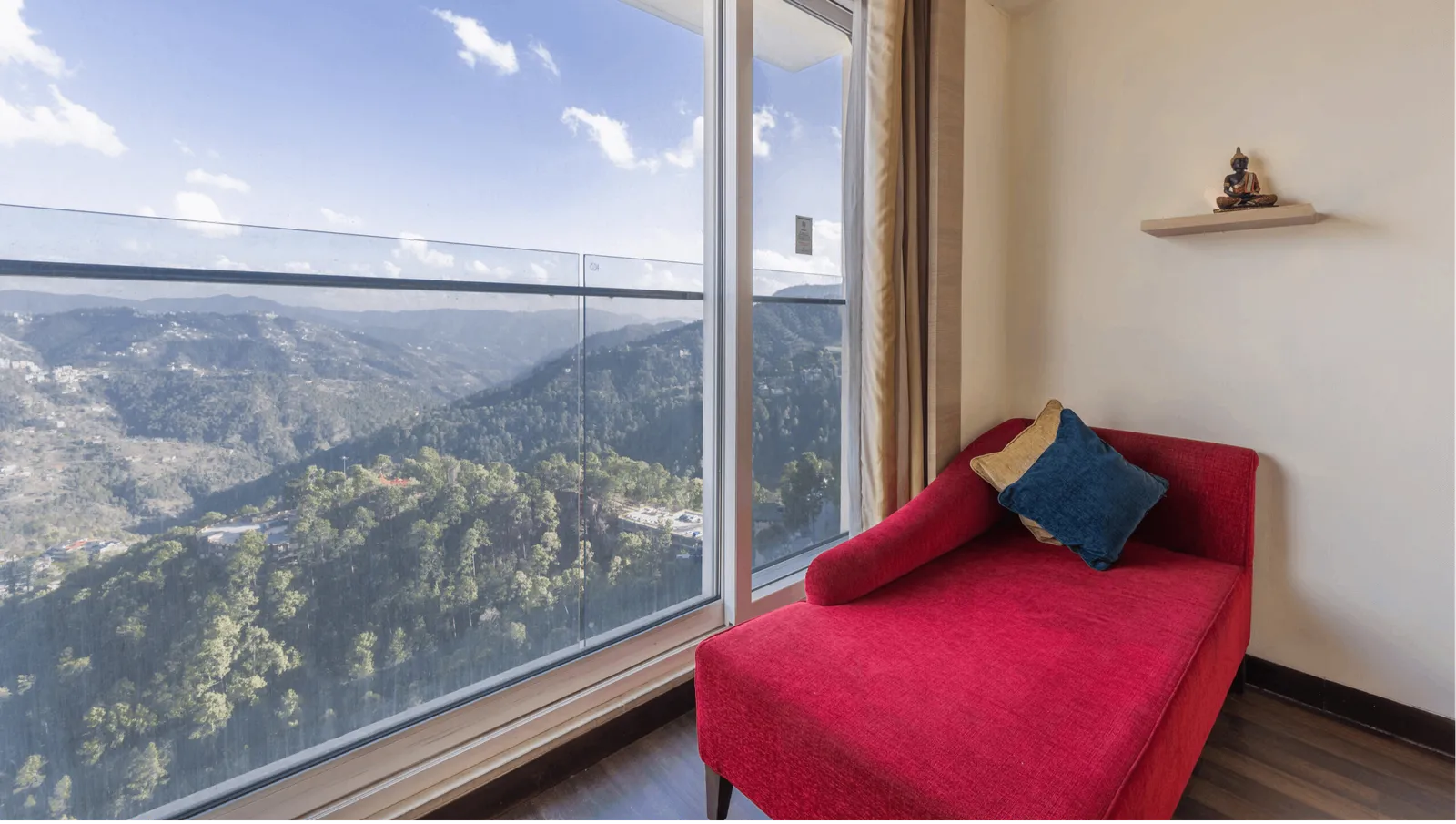 Superior Deluxe Room (Valley View)