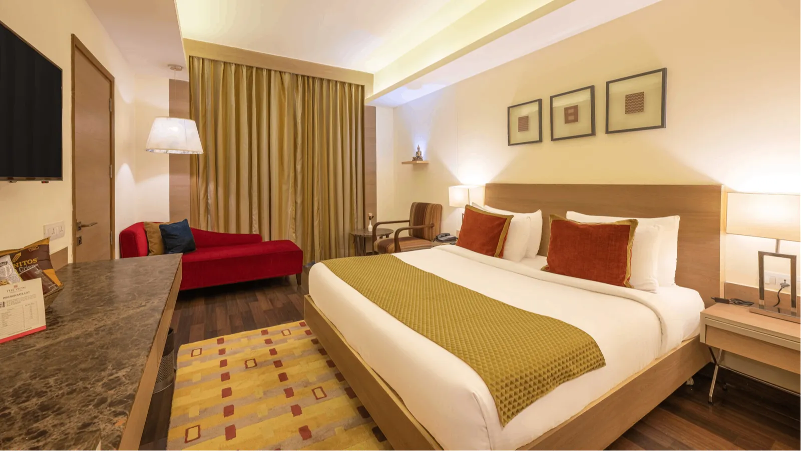 Deluxe Room (Non-View)