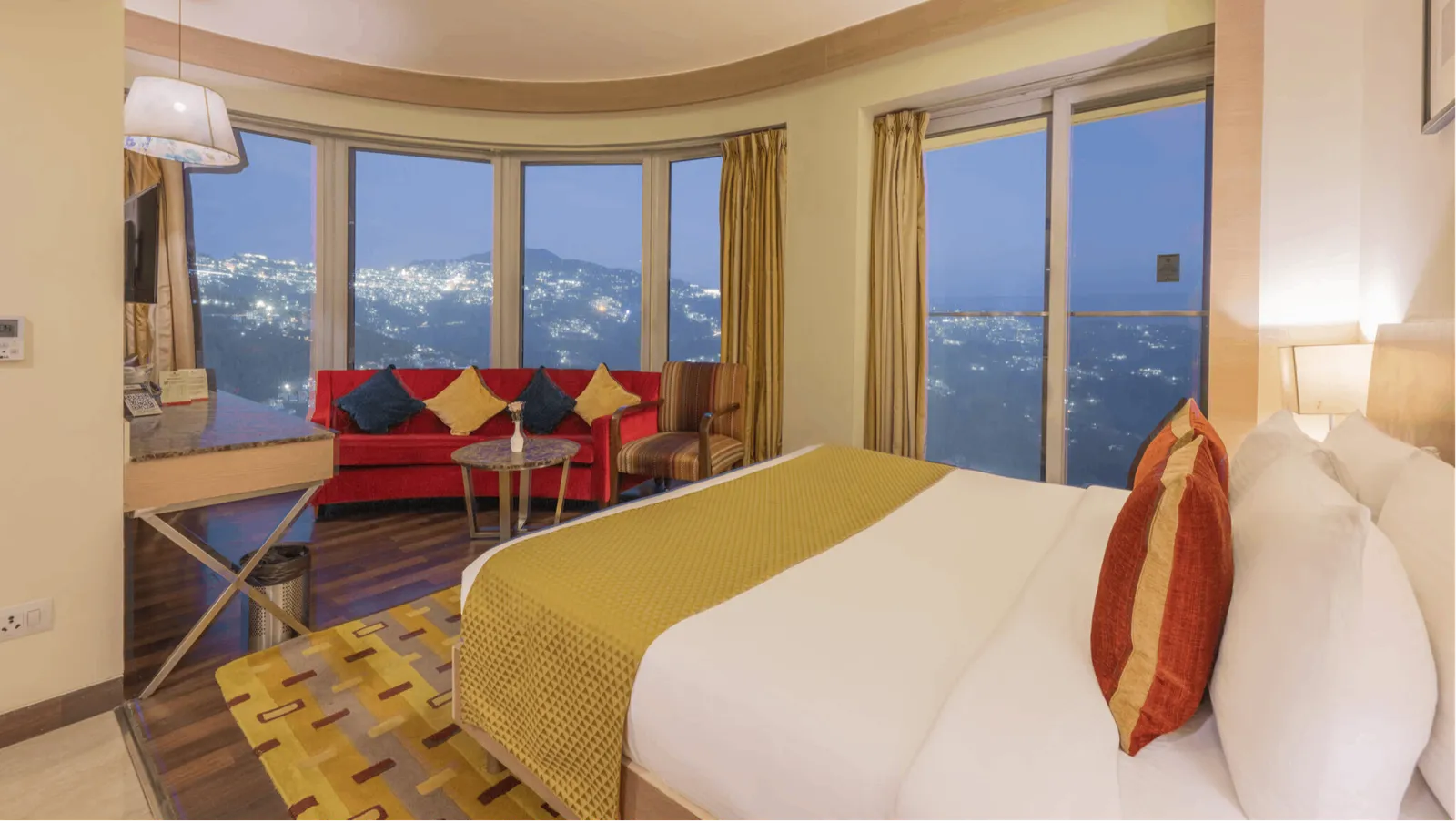 Executive Panoramic View Room