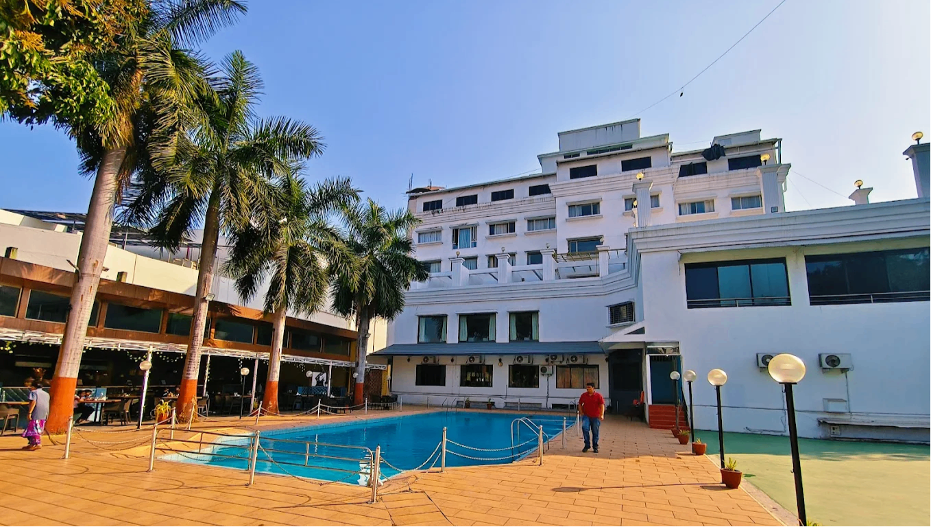 event-venue-Quality Inn Regency