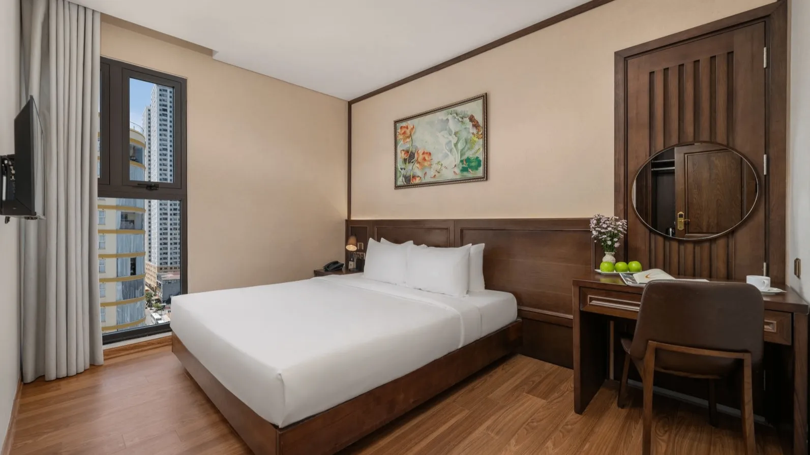 Superior Double/Twin City View