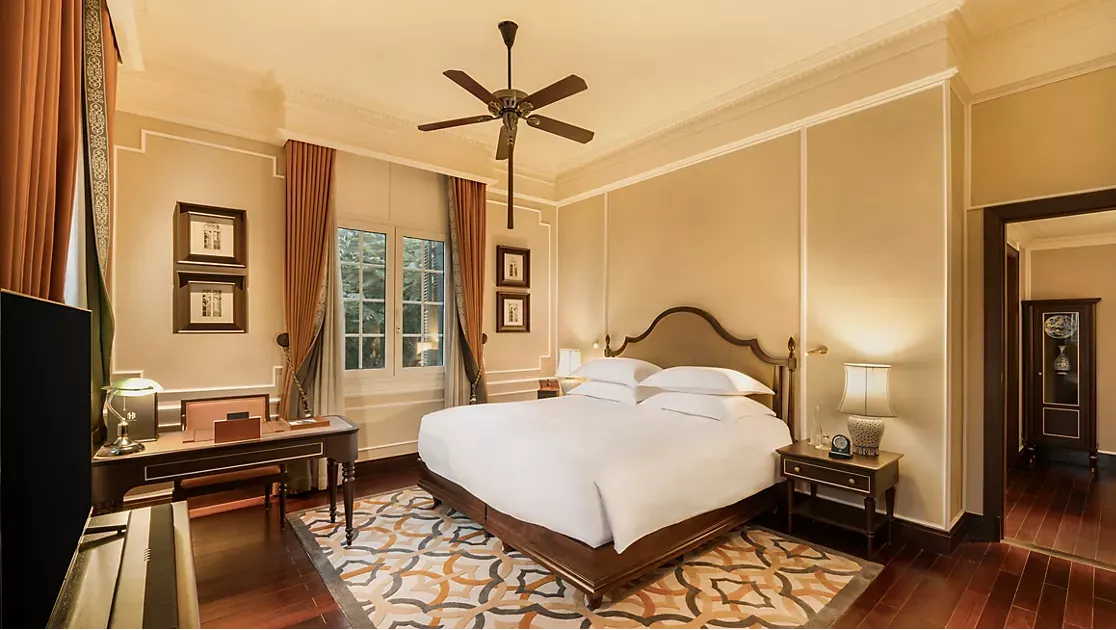 HERITAGE WING, CHARLIE CHAPLIN SUITE WITH METROPOLE PRIVILEGES AND BENEFITS, KING BEDS