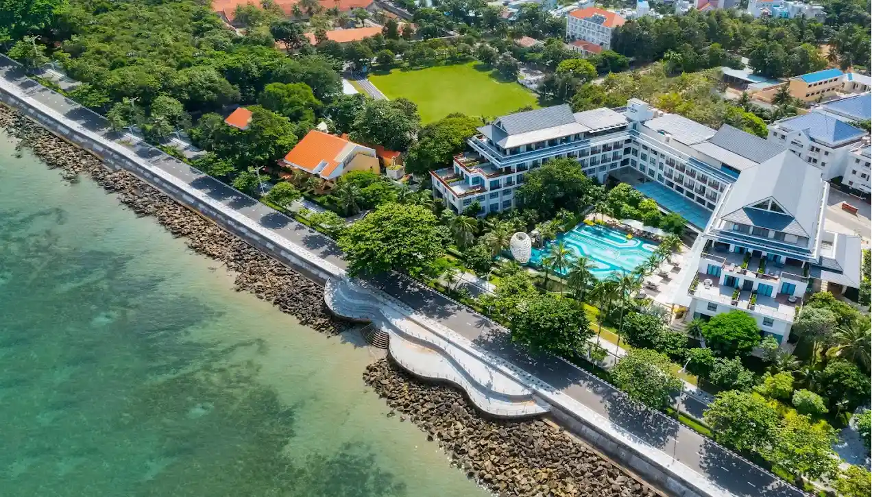 The Secret Resort — main image