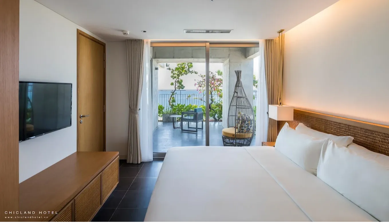 Chicland Danang Beach Hotel — main image