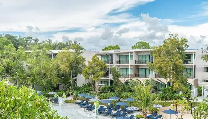 Le Méridien Phuket Mai Khao Beach Resort — main image
