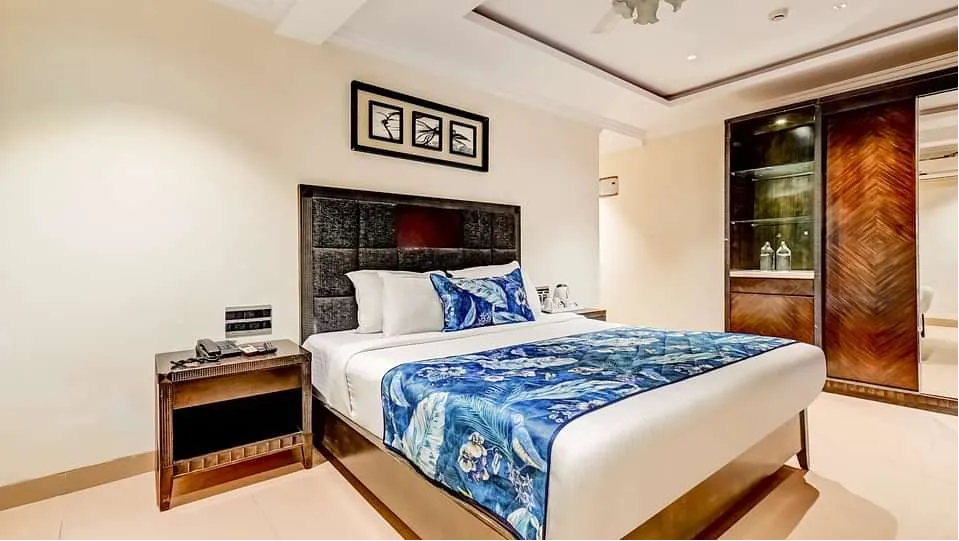 DELUXE ROOM WITH PRIVATE BALCONY