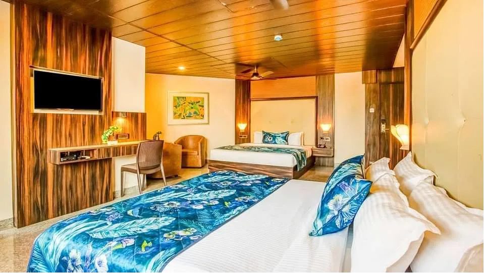 FAMILY ROOM WITH PRIVATE BALCONY