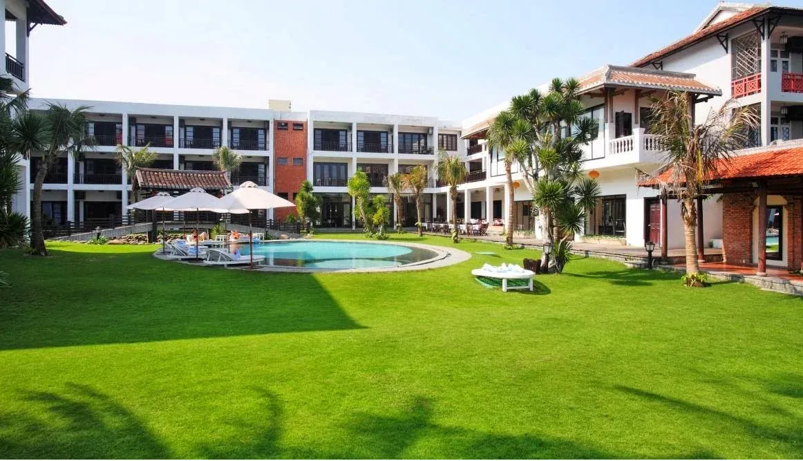 River Beach Resort & Residences — main image