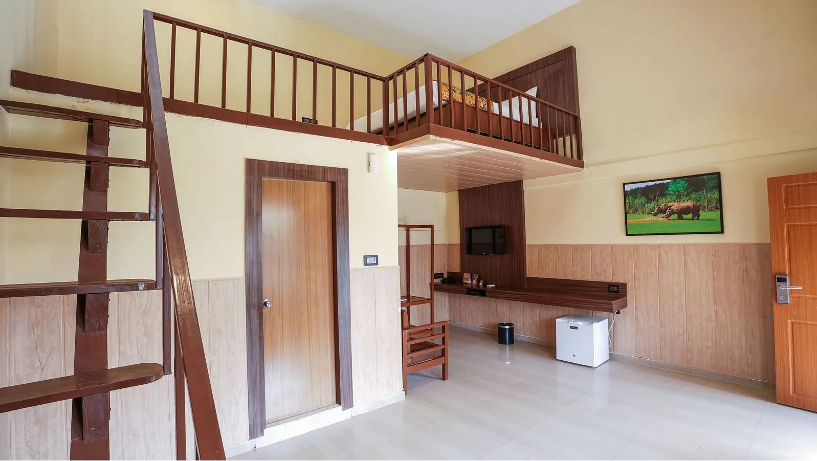 DUPLEX ROOM WITH BALCONY