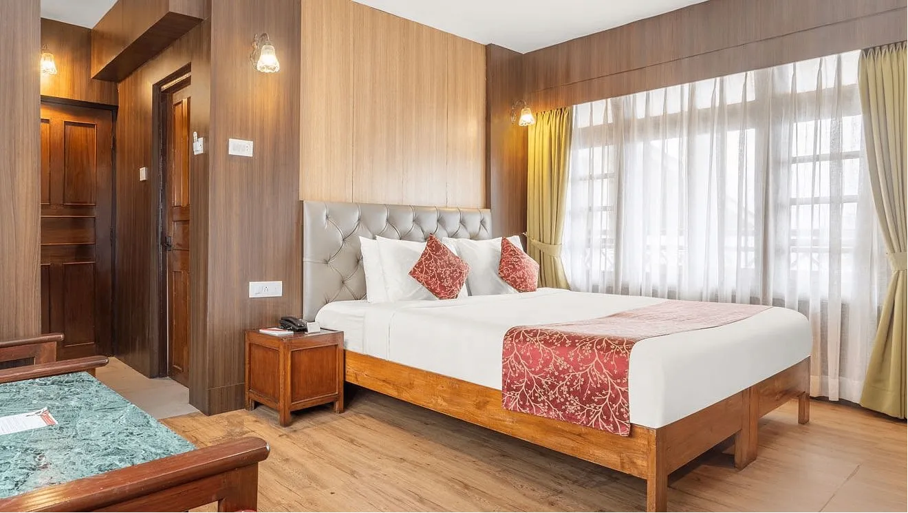 DELUXE ROOM WITH PRIVATE BALCONY