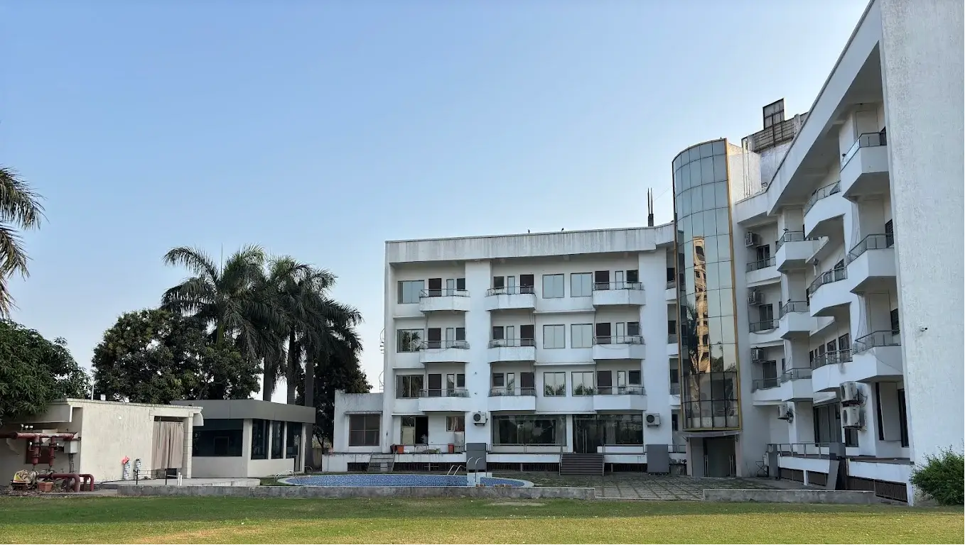 event-venue-Biznotel by Pride, Bharuch