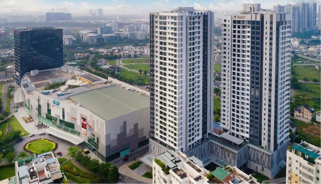 Oakwood Residence Saigon — main image