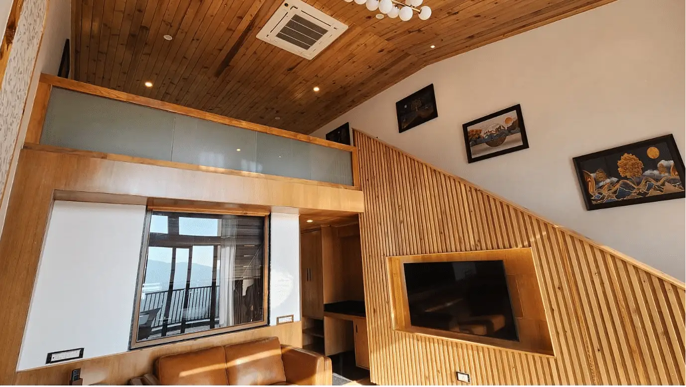 Family Penthouse View With Jacuzzi