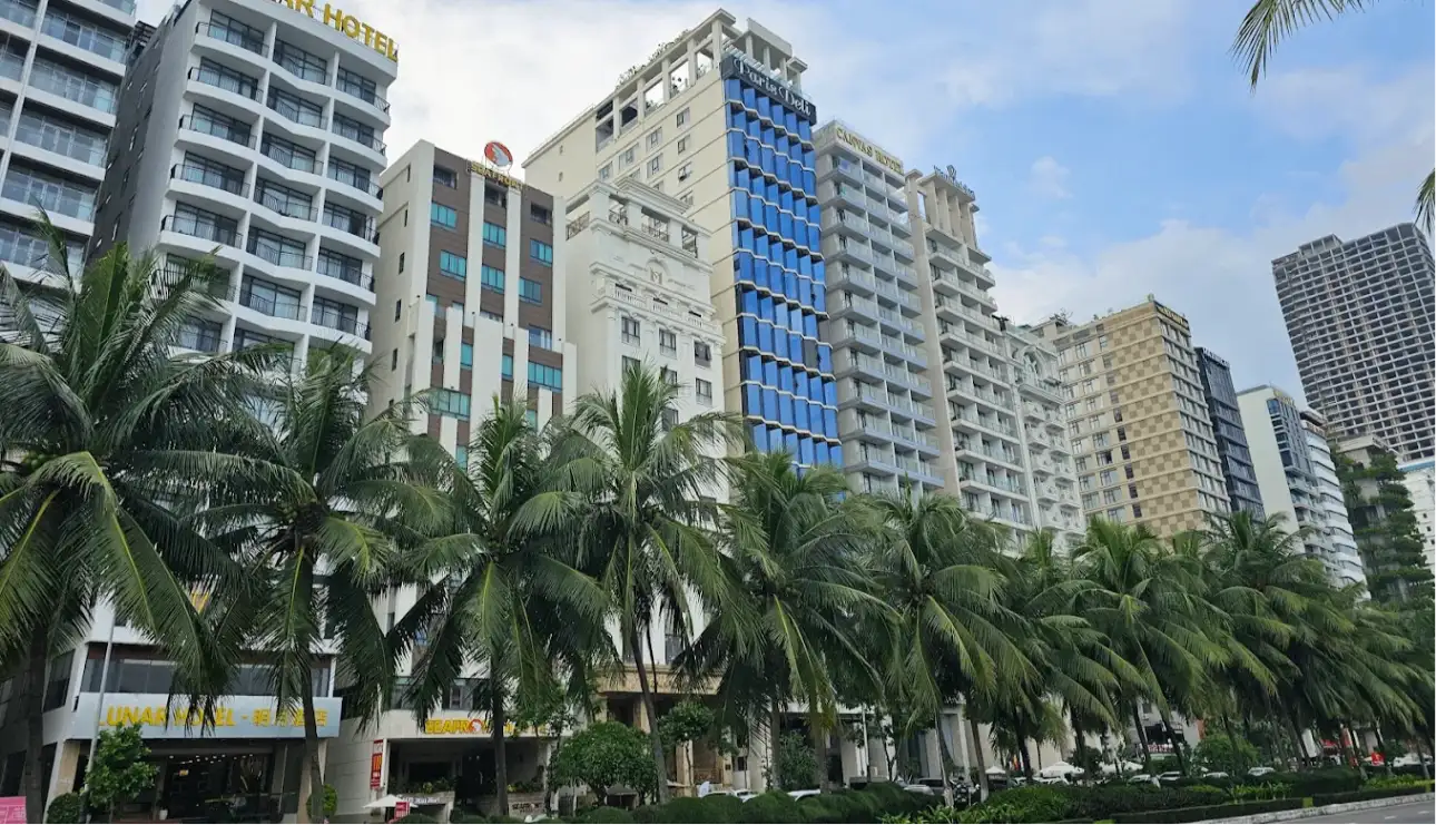 Paris Deli Danang Beach Hotel — main image