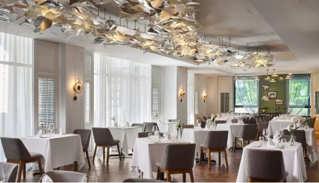 Flutes Restaurant.Bar — main image