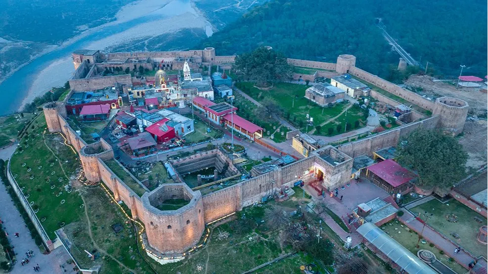 Bahu Fort